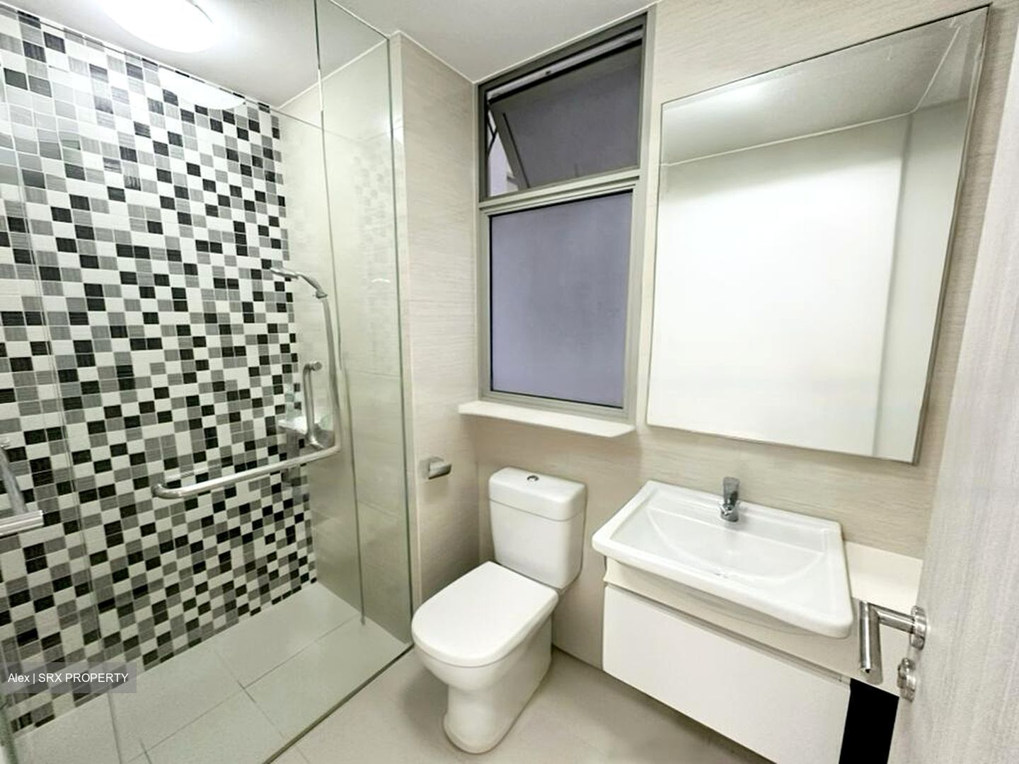 Sea Esta (D18), Condominium #480339001